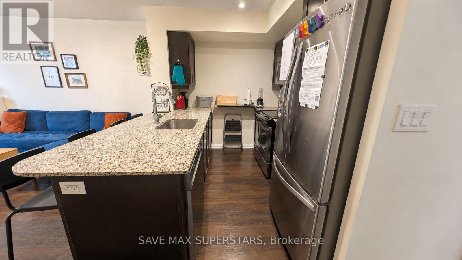 #714 35 BASTION STREET - Image 16