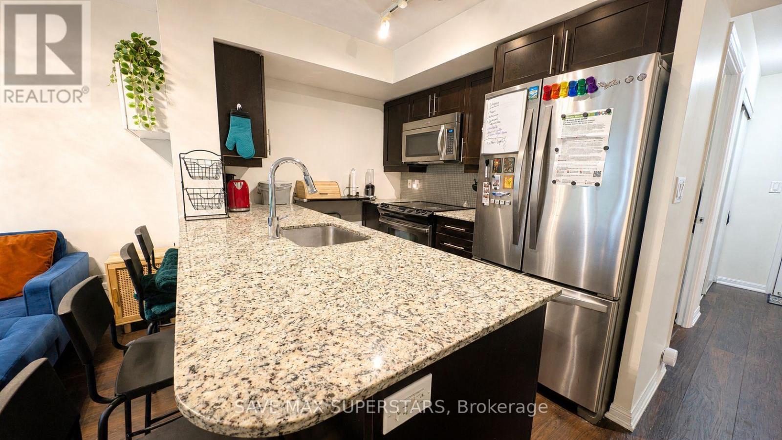 #714 35 BASTION STREET - Image 17
