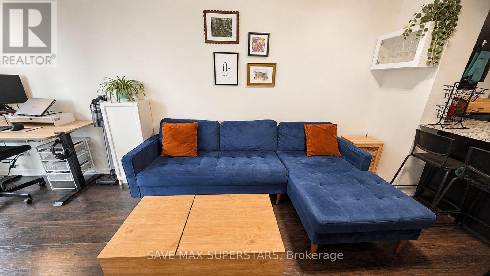 #714 35 BASTION STREET - Image 24