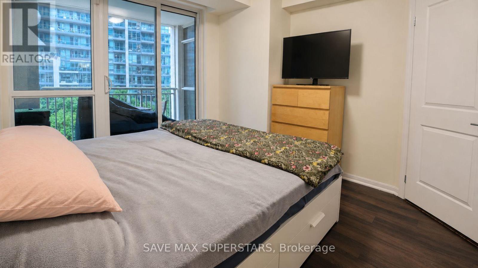 #714 35 BASTION STREET - Image 34