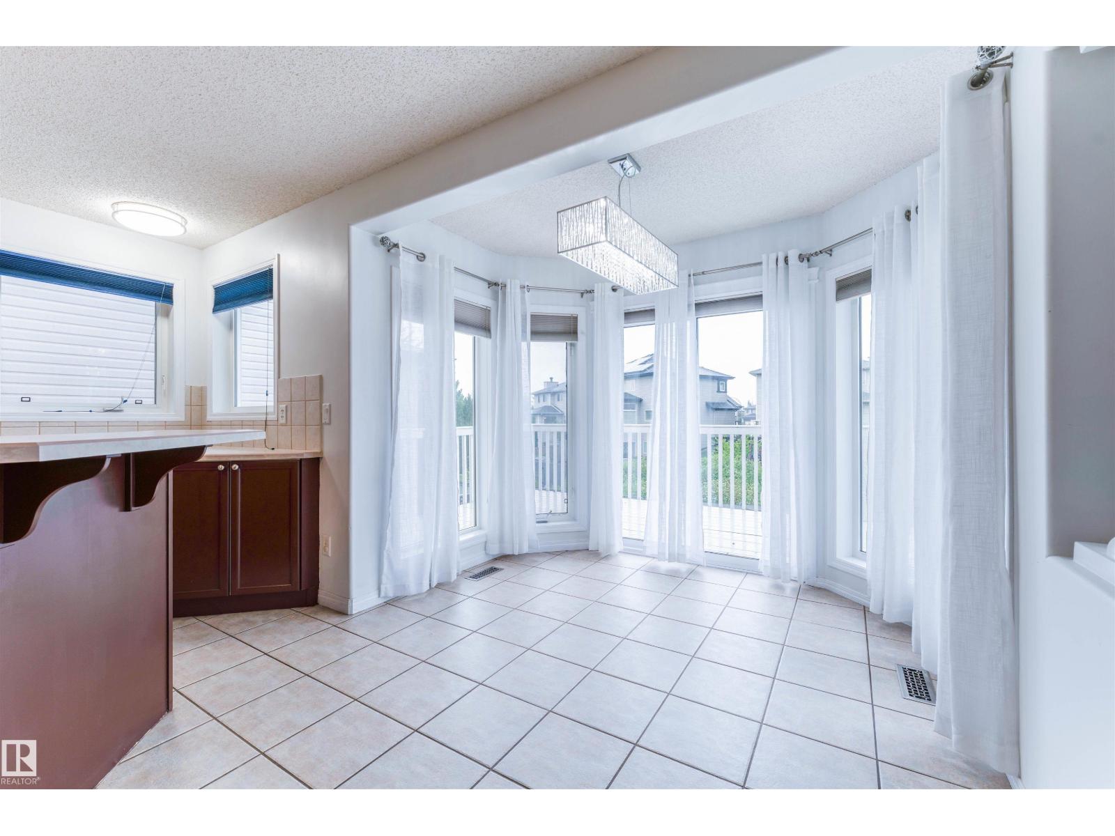 14916 136 ST NW - 15