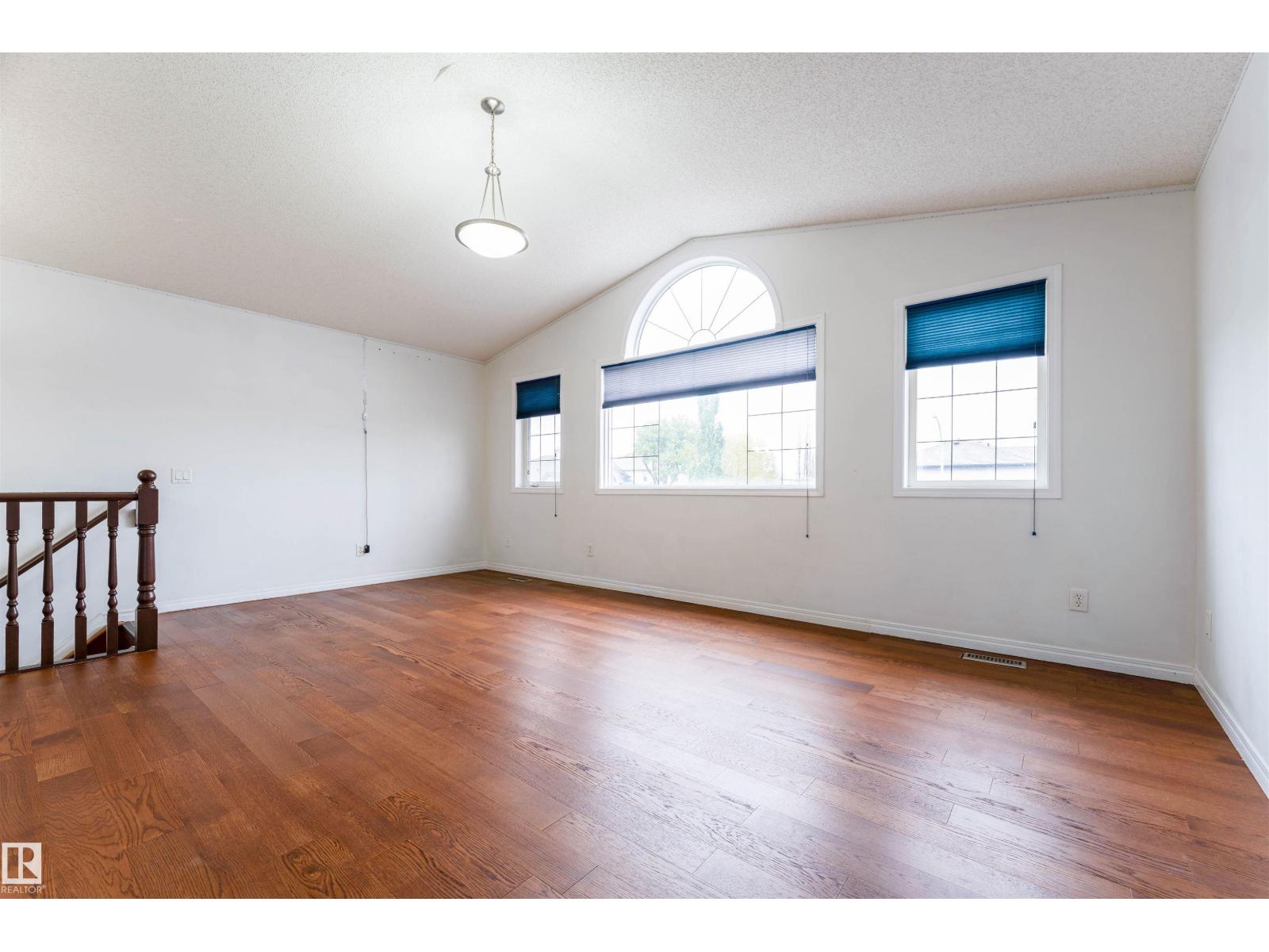 14916 136 ST NW - 24