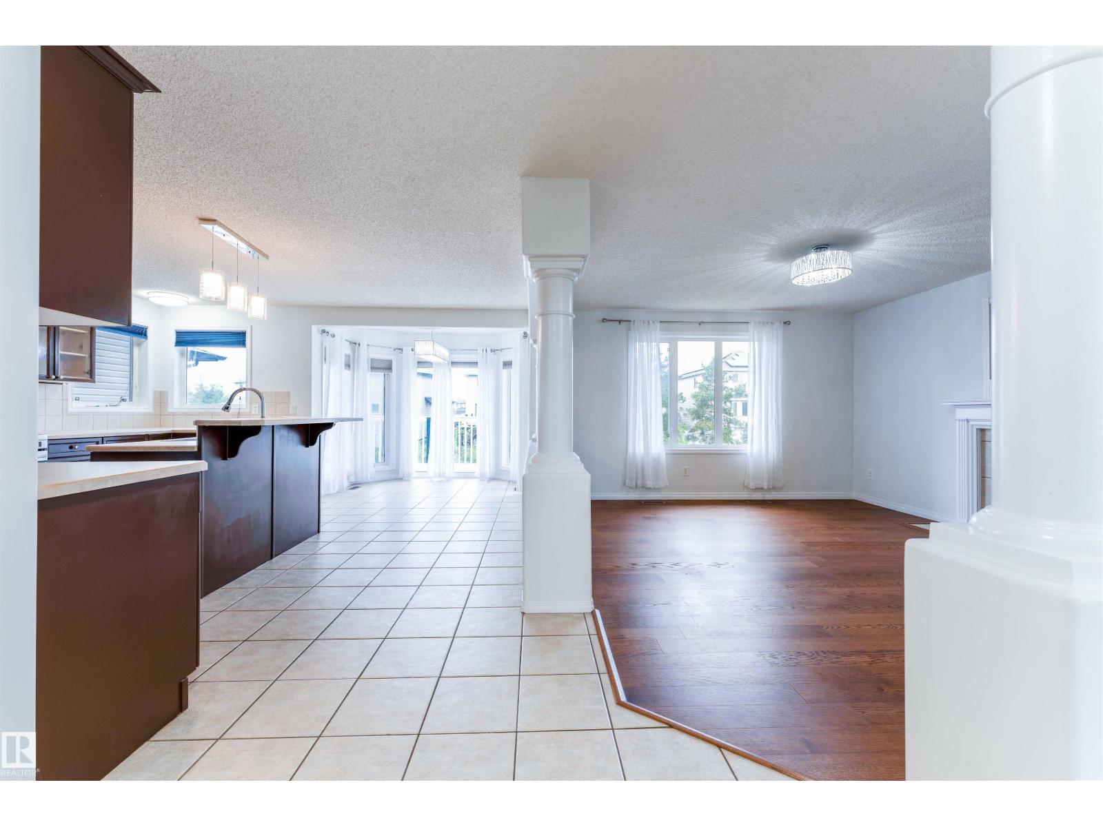 14916 136 ST NW - 4