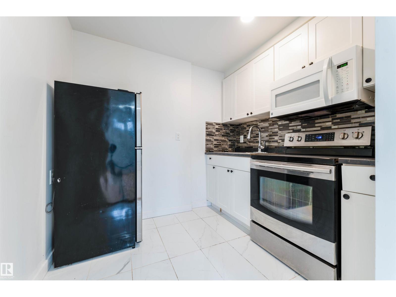 14916 136 ST NW - 44