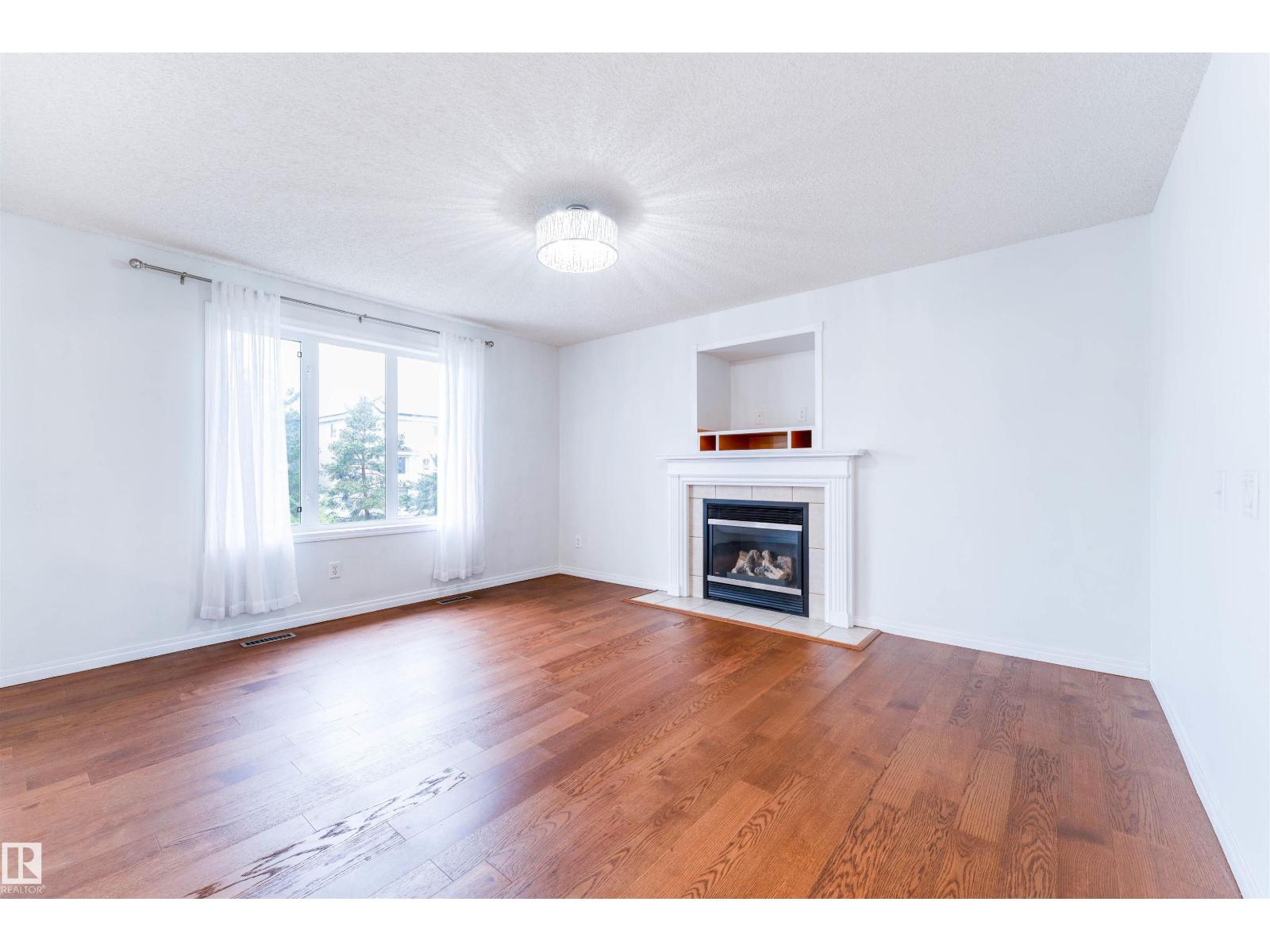14916 136 ST NW - 5