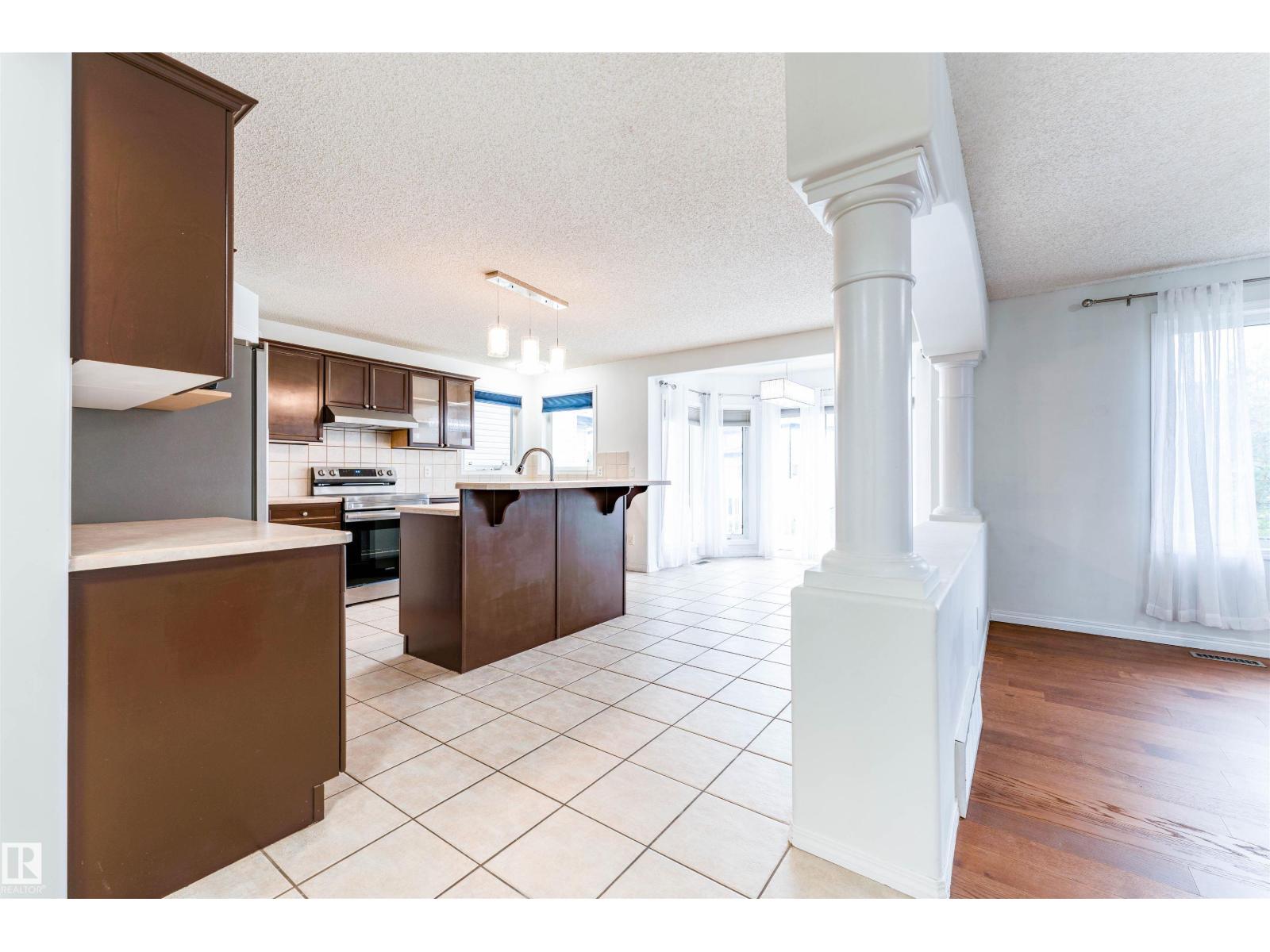 14916 136 ST NW - 9