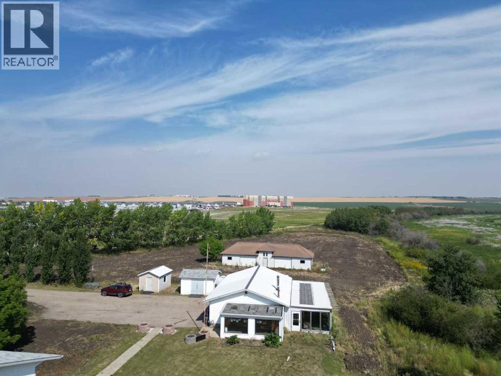 60037 TWP RD 725 - 33