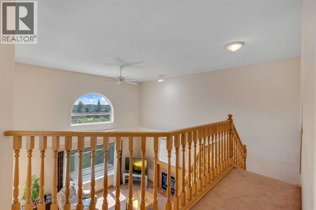 9 Panorama Hills Manor NW - 21