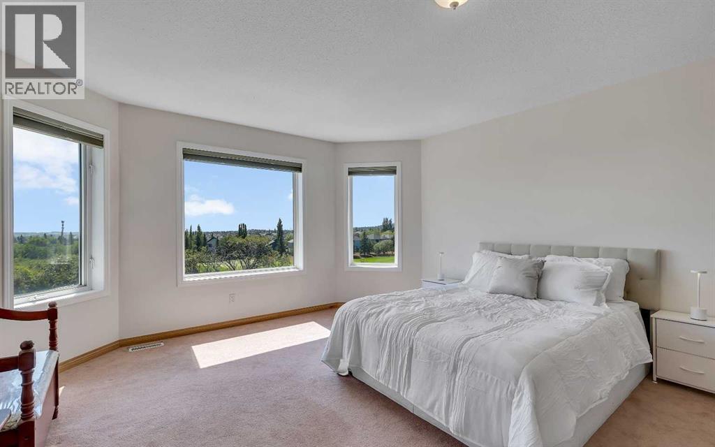 9 Panorama Hills Manor NW - 22