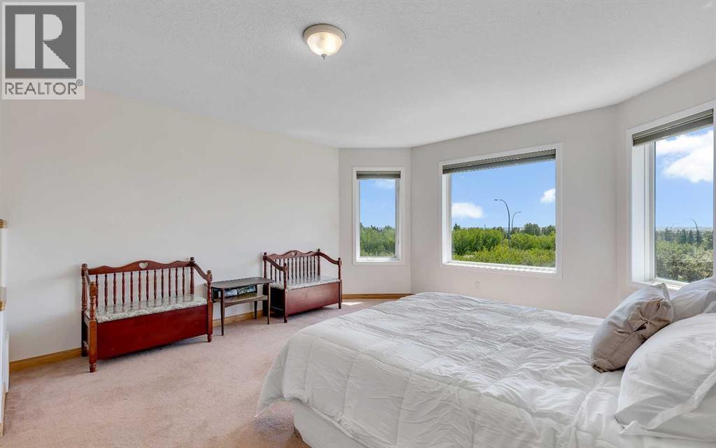 9 Panorama Hills Manor NW - 23