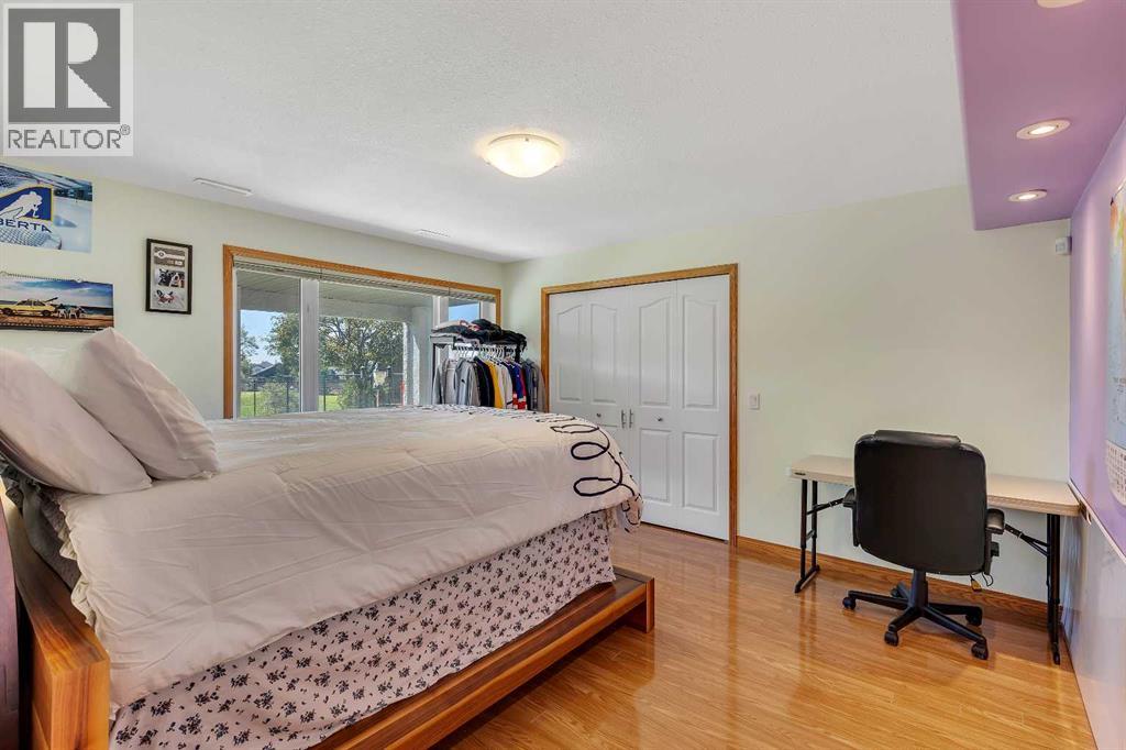 9 Panorama Hills Manor NW - 35