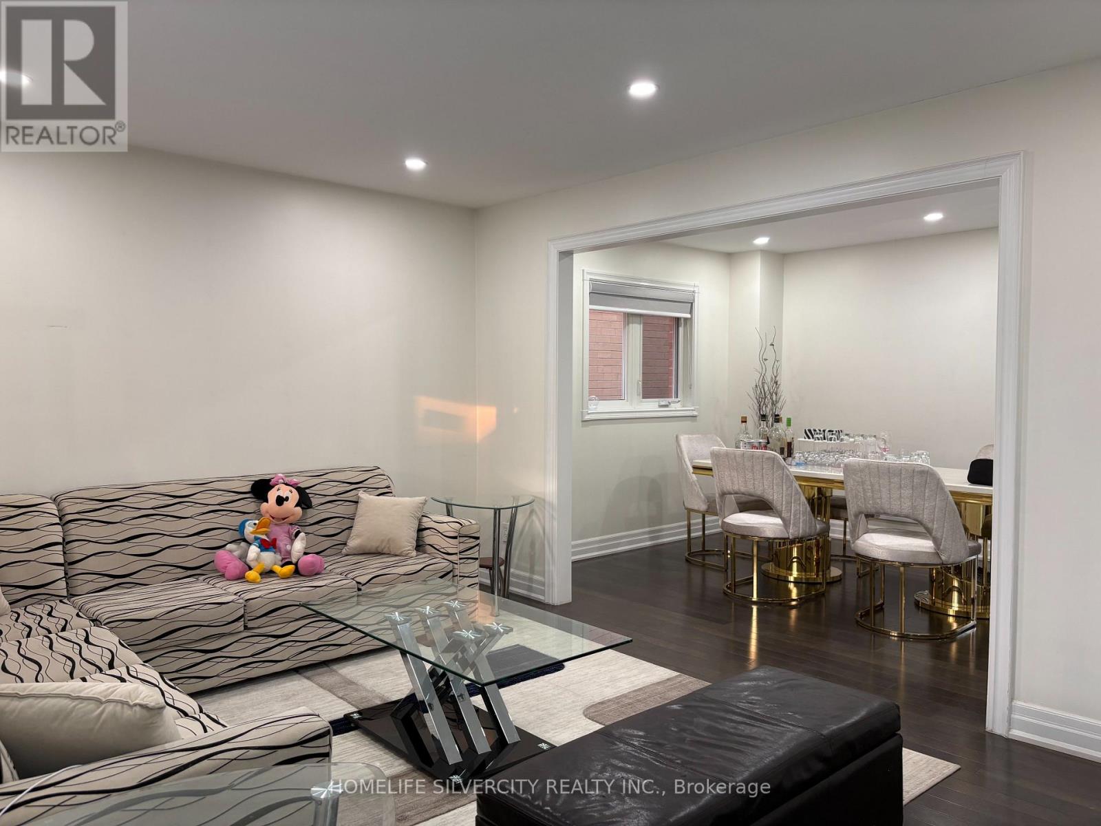 124 JORDAN DRIVE - 11