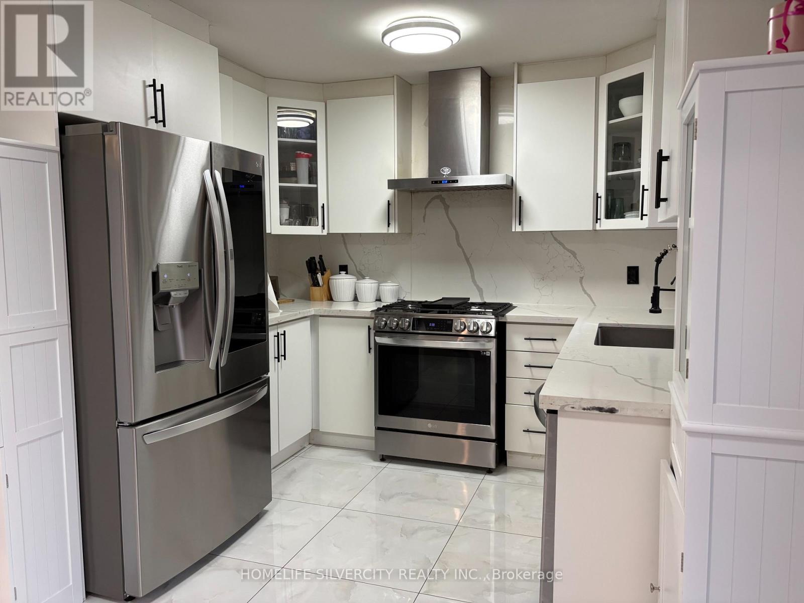 124 JORDAN DRIVE - 12