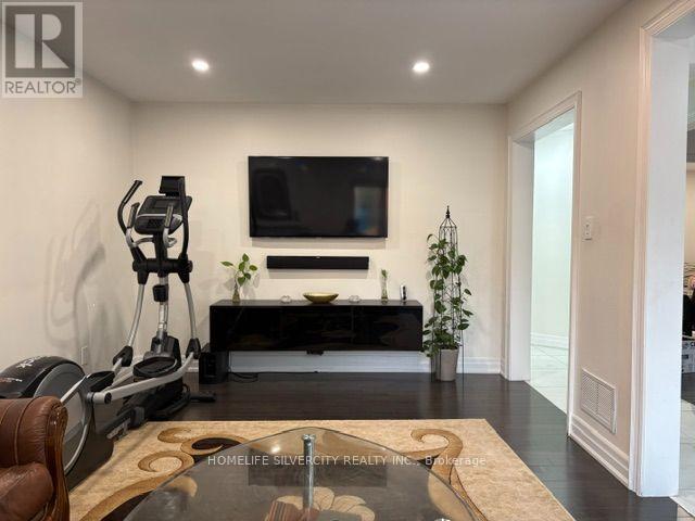 124 JORDAN DRIVE - 17