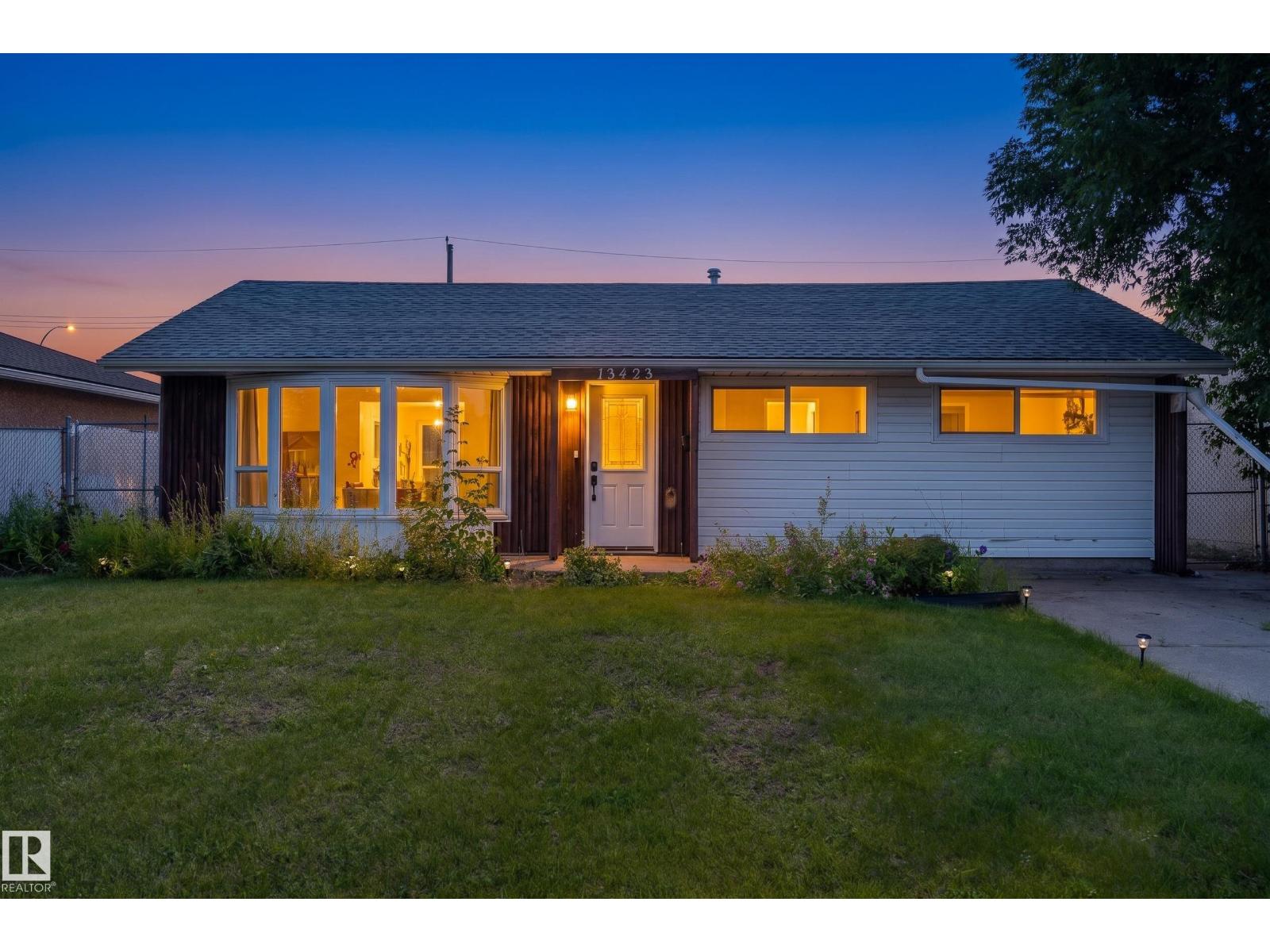 13423 112 ST NW - 1