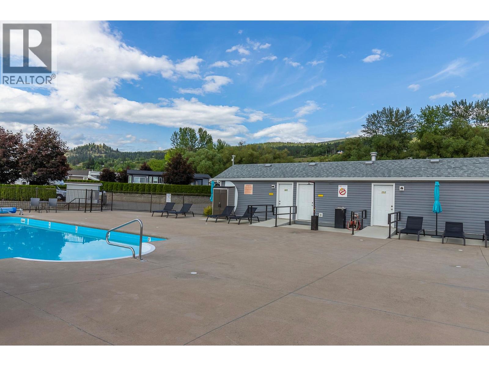 #133 8000 Highland Road - 16