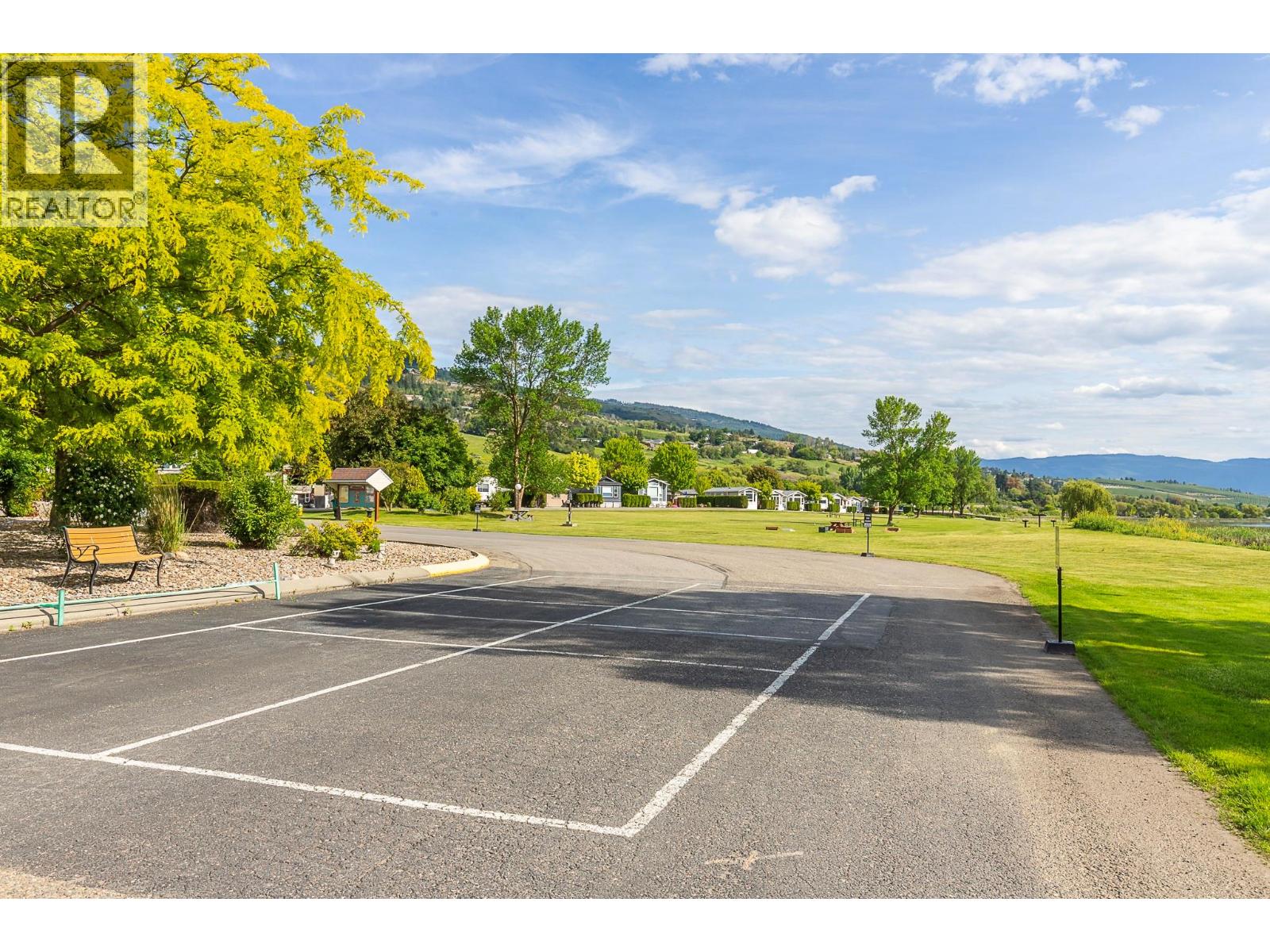 #133 8000 Highland Road - 24