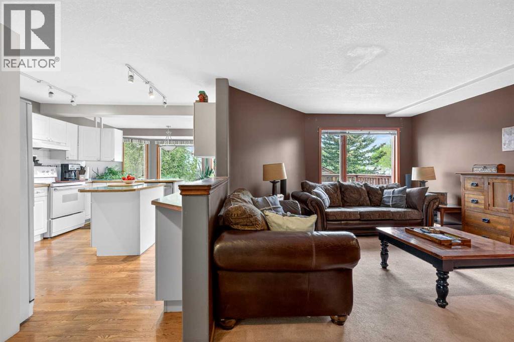 148 Sierra Madre Crescent SW - 13