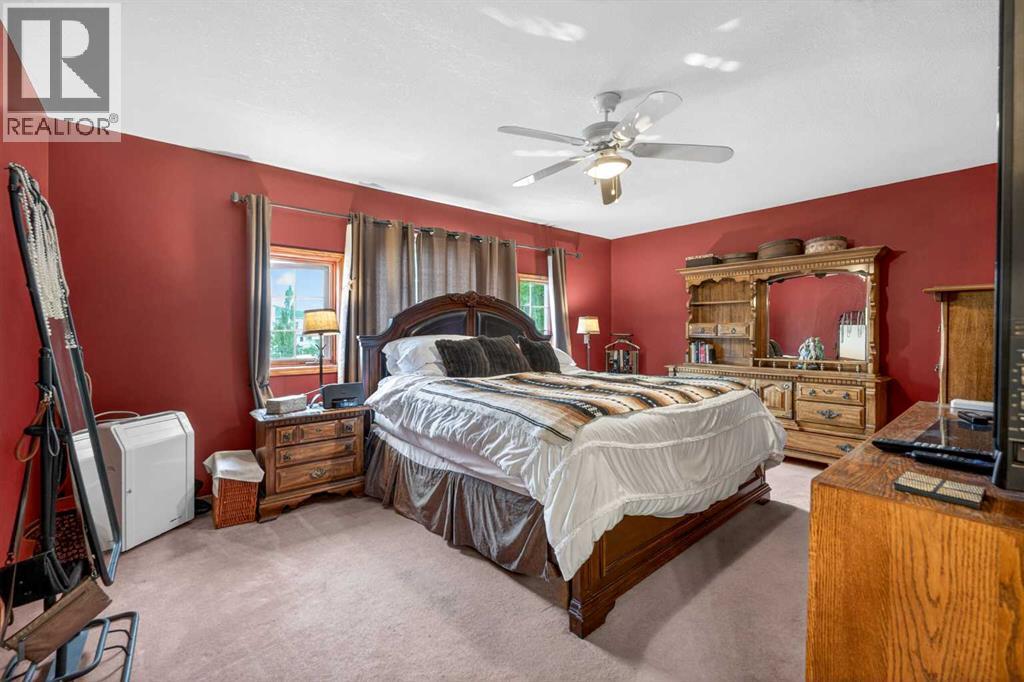148 Sierra Madre Crescent SW - 24