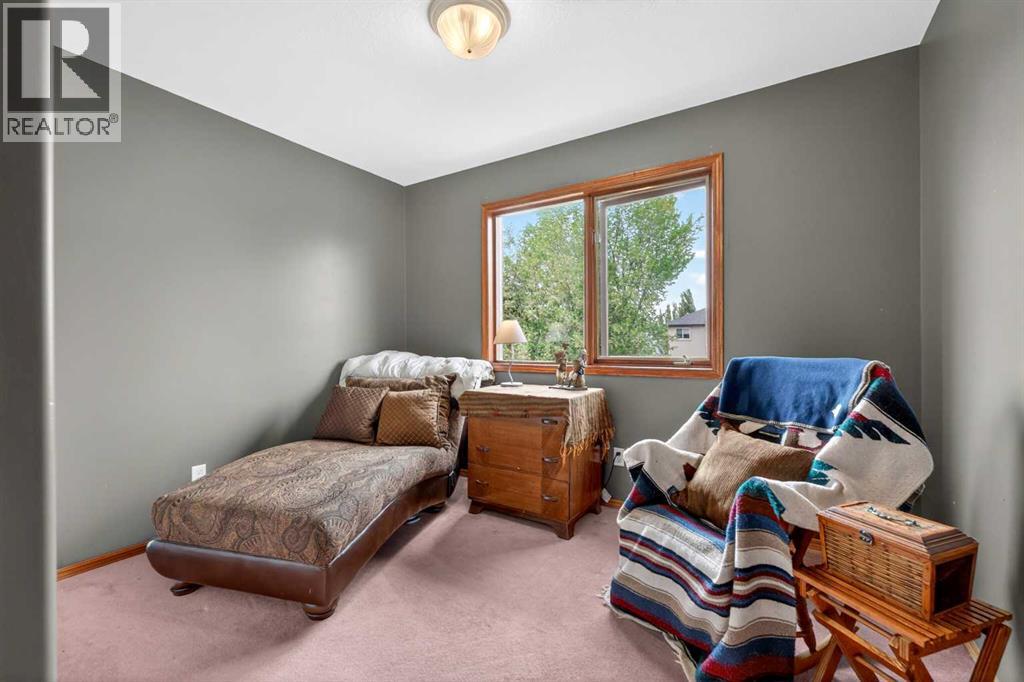 148 Sierra Madre Crescent SW - 29
