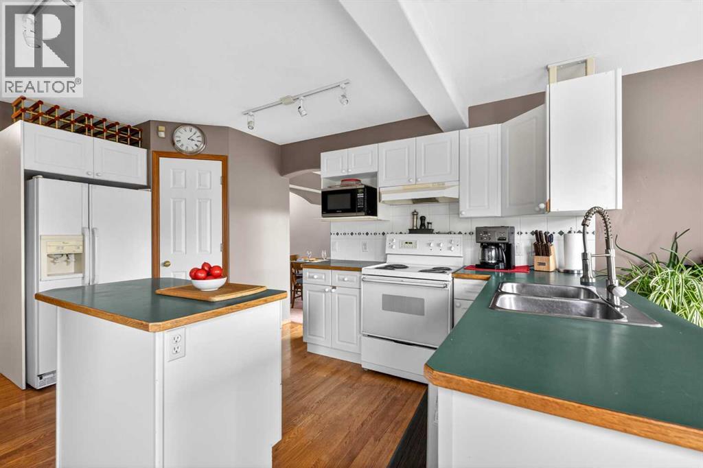 148 Sierra Madre Crescent SW - 9