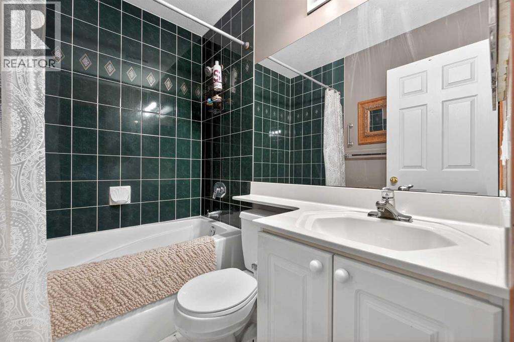 148 Sierra Madre Crescent SW - 32