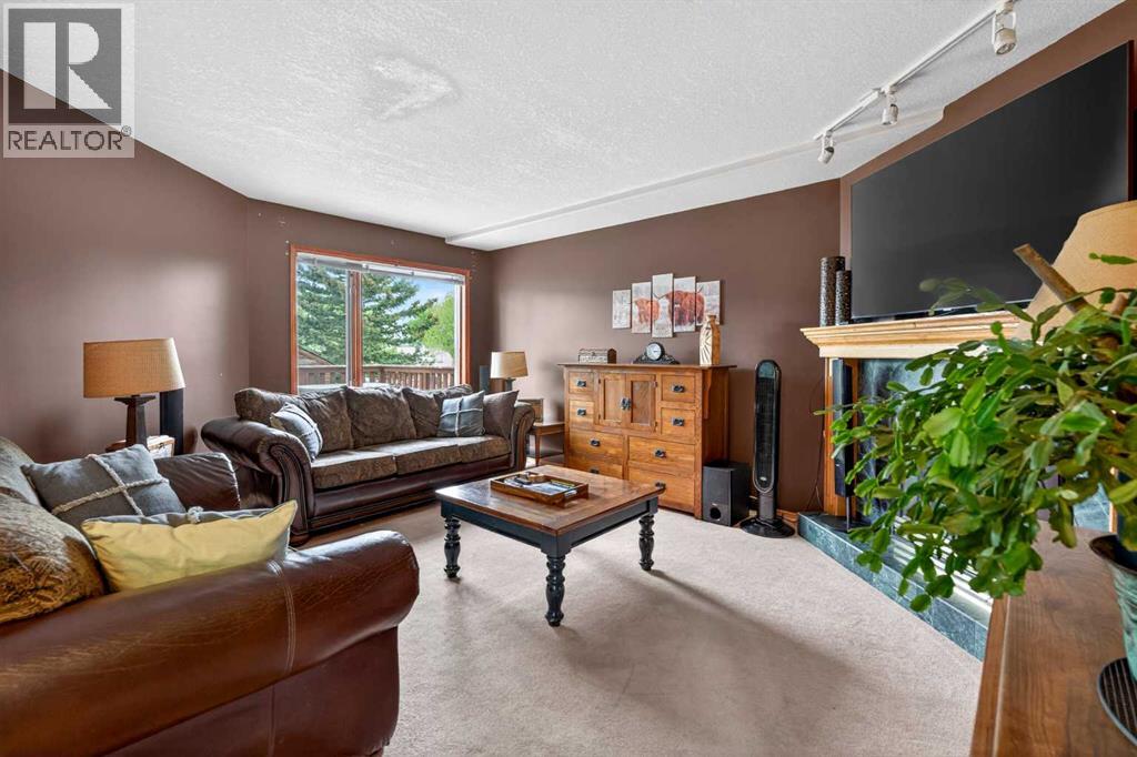 148 Sierra Madre Crescent SW - 11