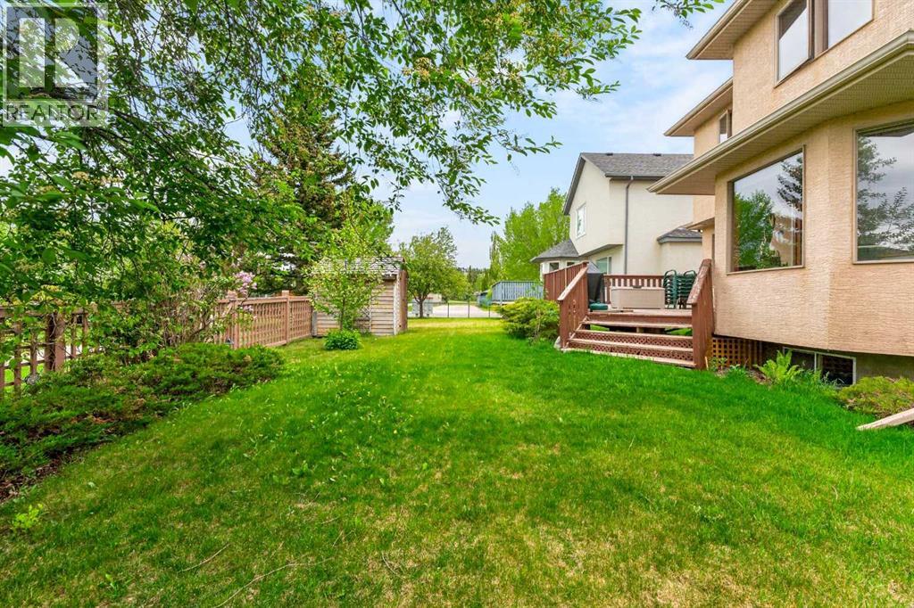 148 Sierra Madre Crescent SW - 40