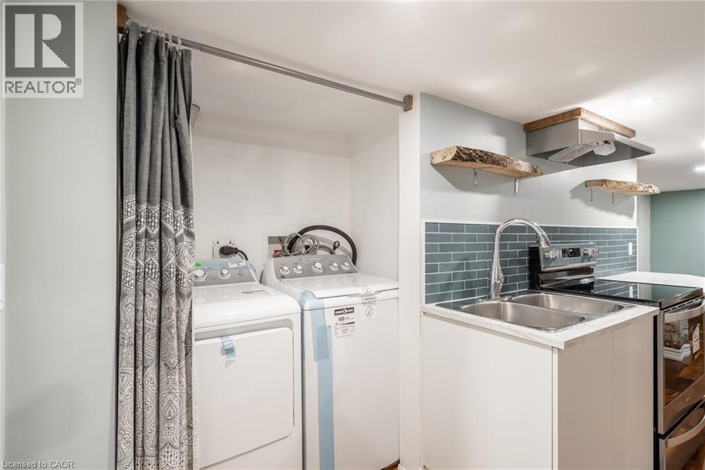 11 LORNE Avenue - 42