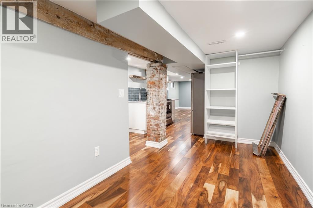 11 LORNE Avenue - 45
