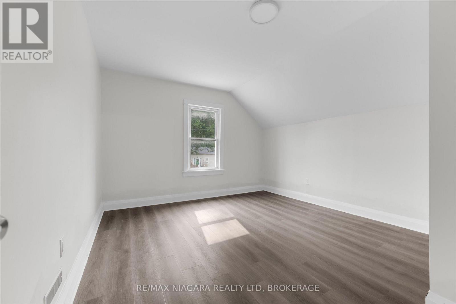 154 FARES STREET - 18