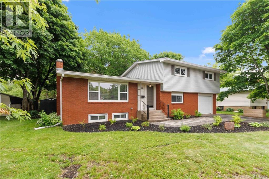 23 Vista Drive - Image 2
