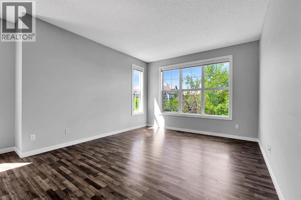 124, 130 New Brighton Way SE, New Brighton, Calgary photo 4