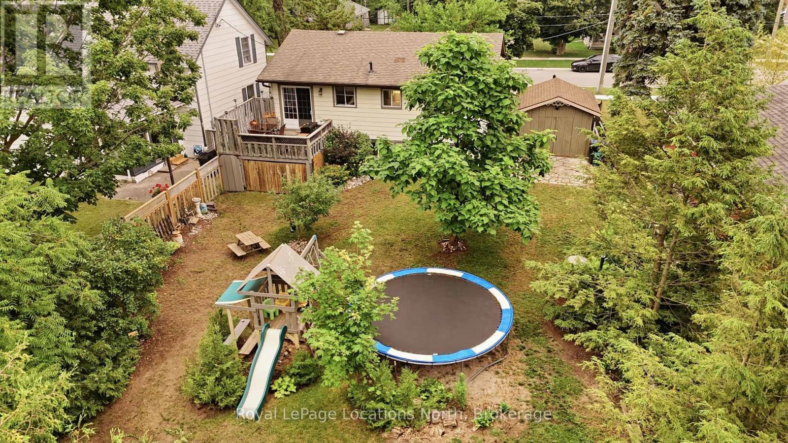 488 MAPLE STREET - 34