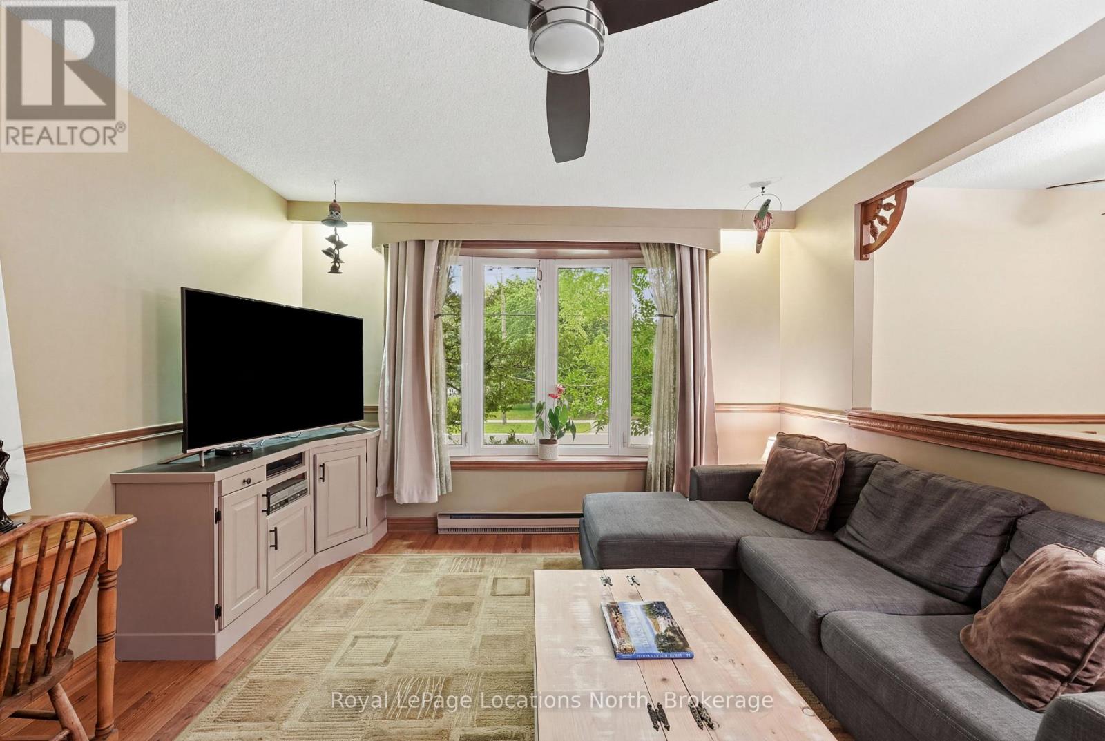 488 MAPLE STREET - 4