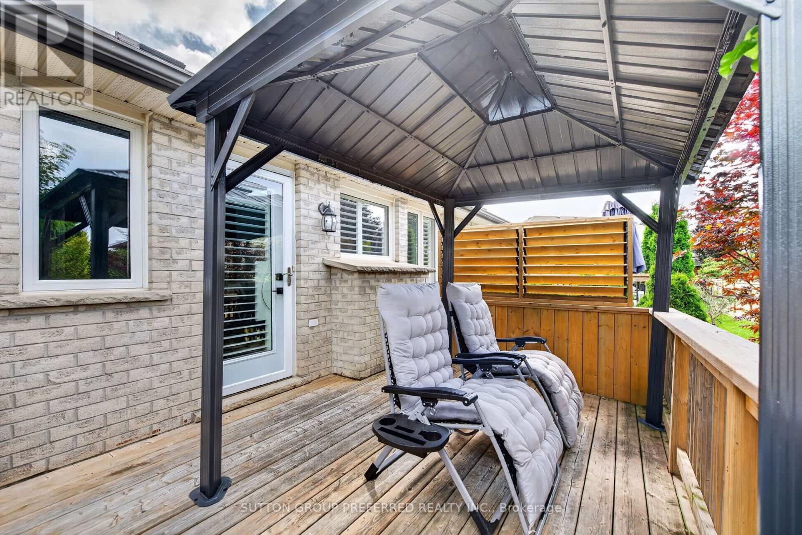 #6 20 WINDEMERE PLACE - Image 38