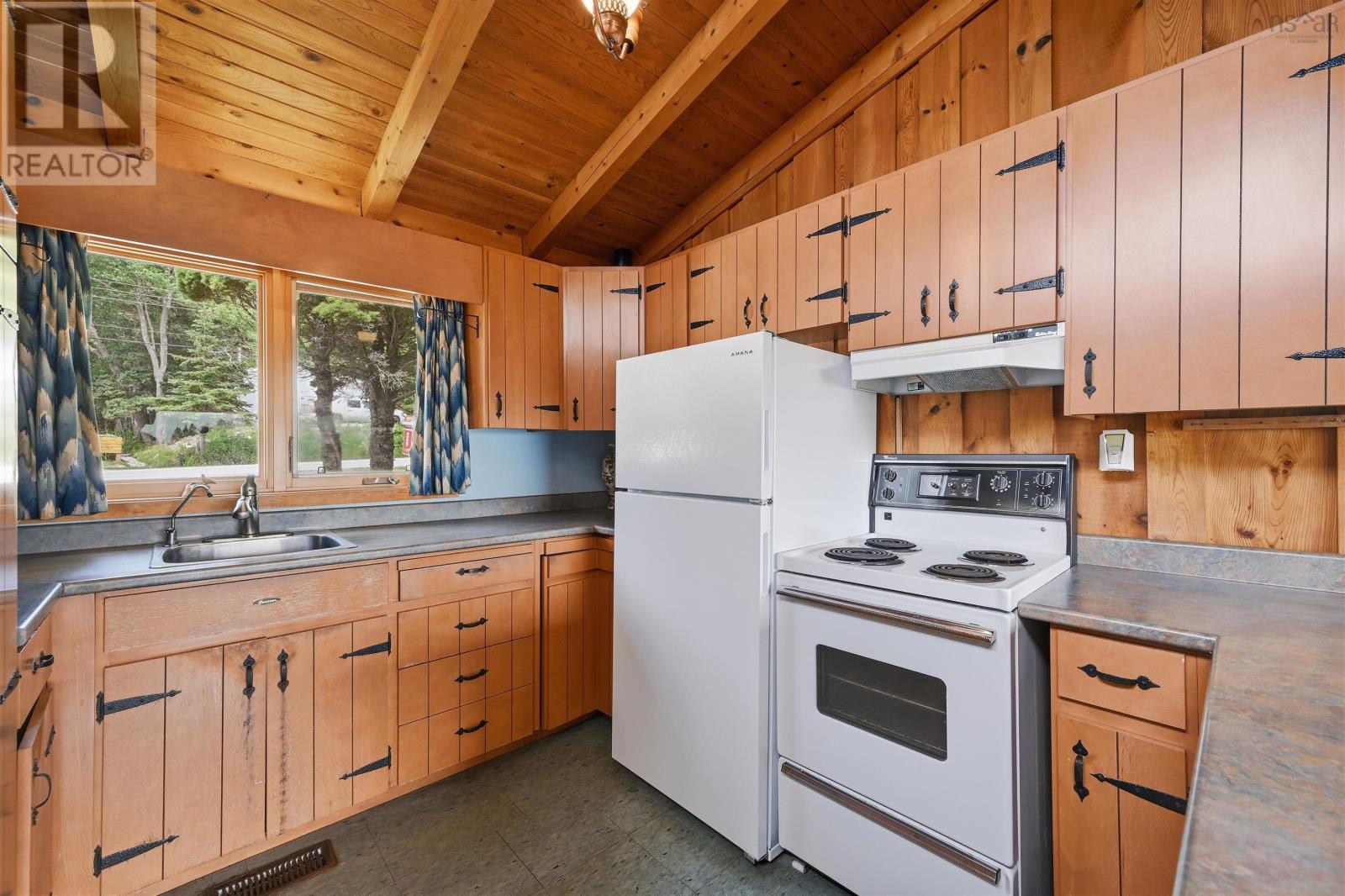 8278 St Margarets Bay Road - 2