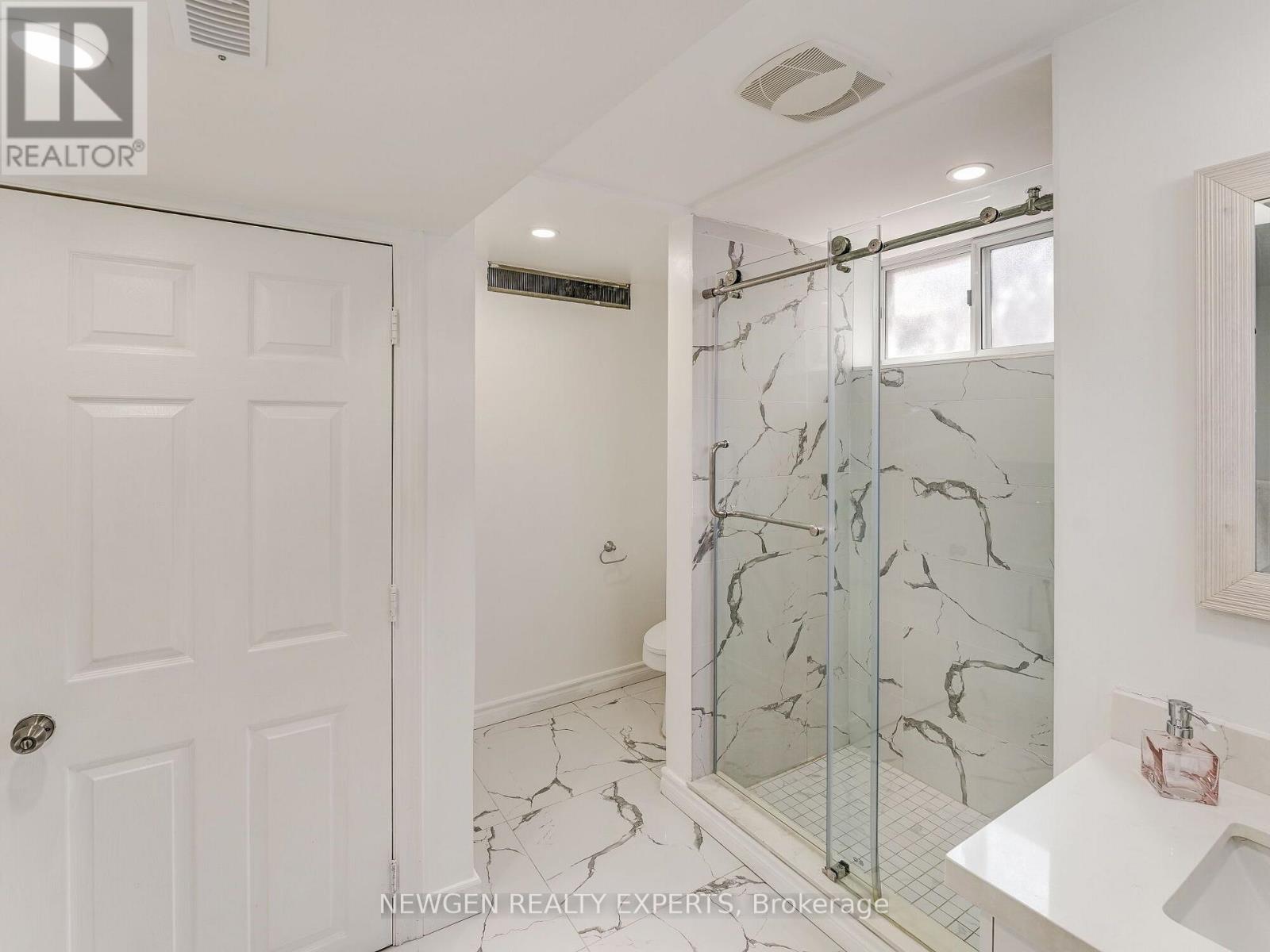 30 LINTON AVENUE E - 12