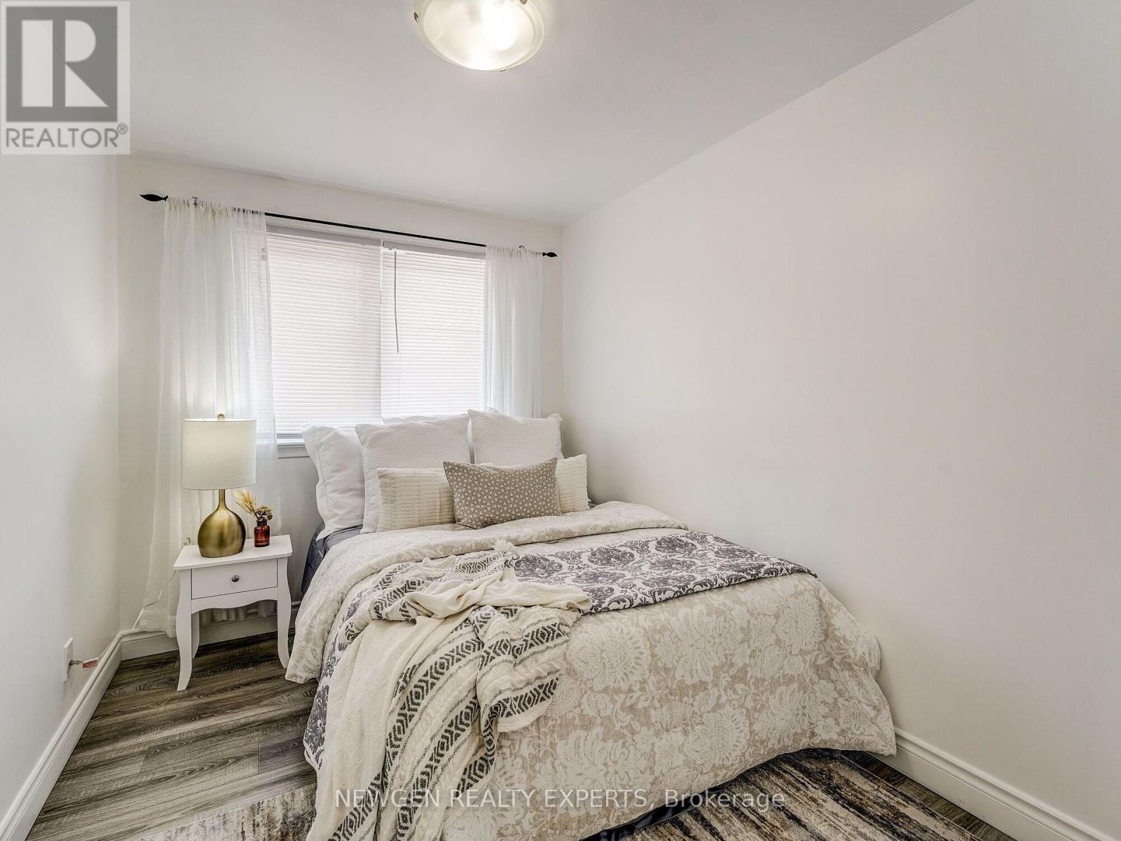 30 LINTON AVENUE E - 15