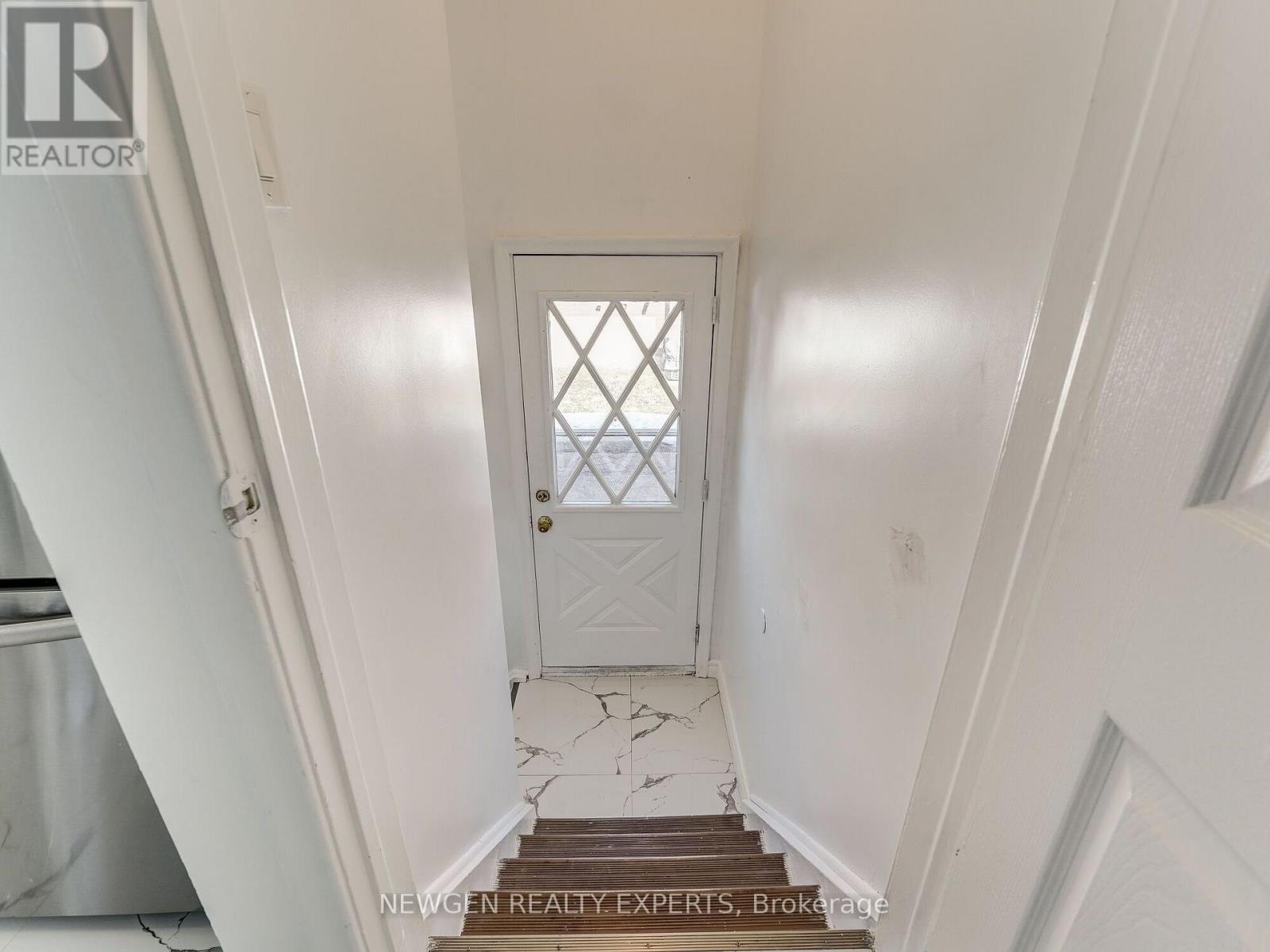 30 LINTON AVENUE E - 16
