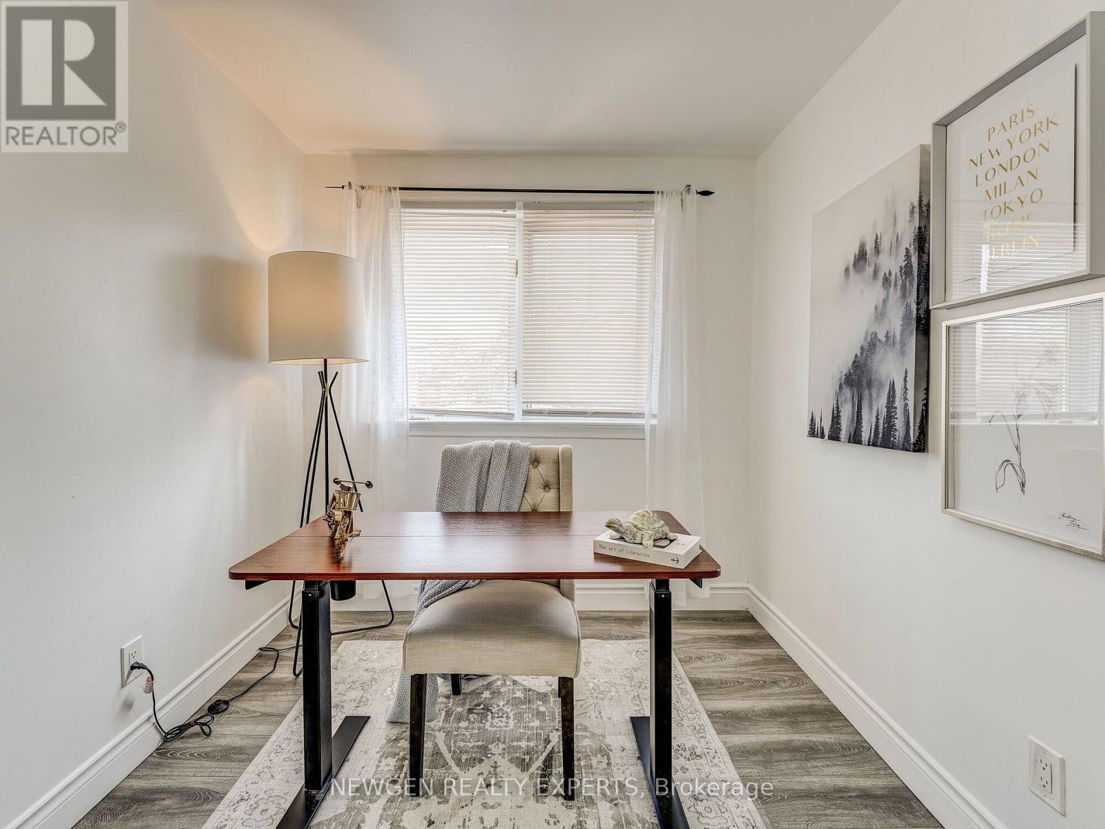 30 LINTON AVENUE E - 17
