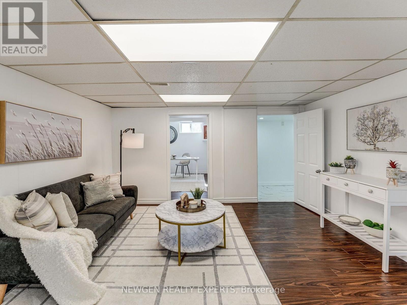 30 LINTON AVENUE E - 24