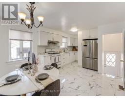 Living room - 30 Linton Avenue E, Ajax, ON L1T2X6 Photo 9