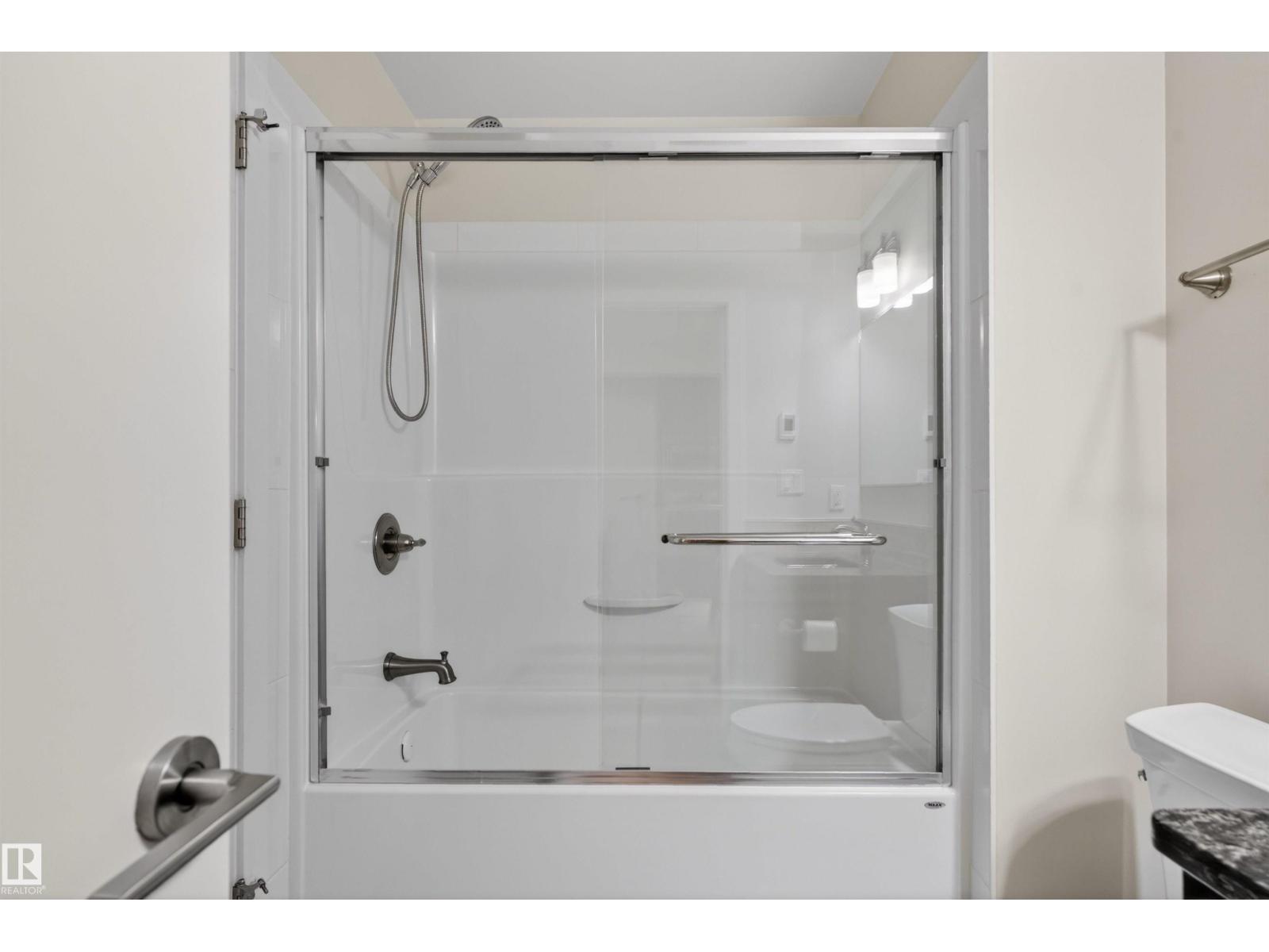 #514 200 BELLEROSE DR - 14