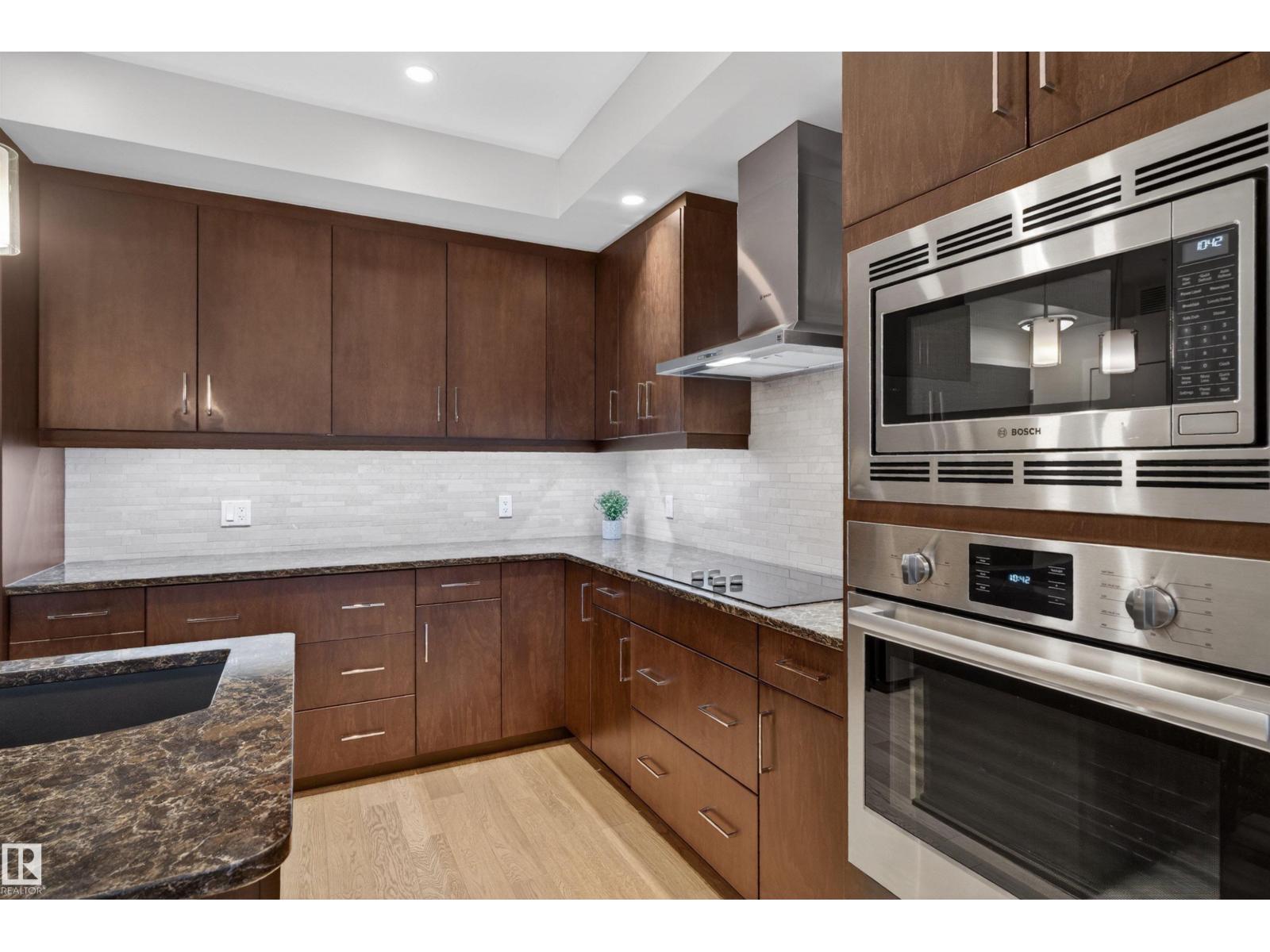 #514 200 BELLEROSE DR - 5