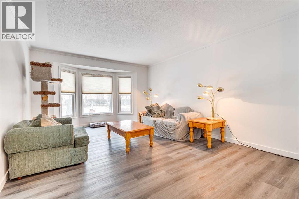 133 6 Avenue SE - 4