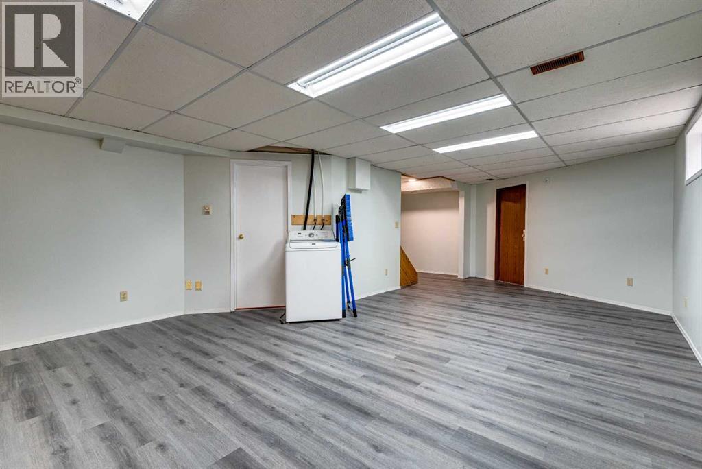 133 6 Avenue SE - 23