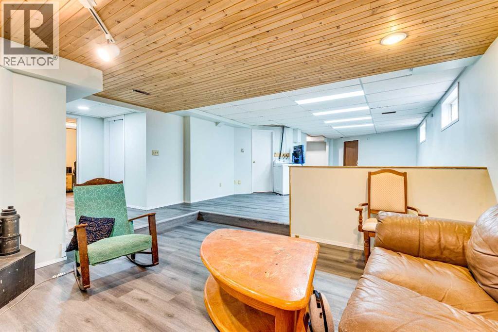 133 6 Avenue SE - 25