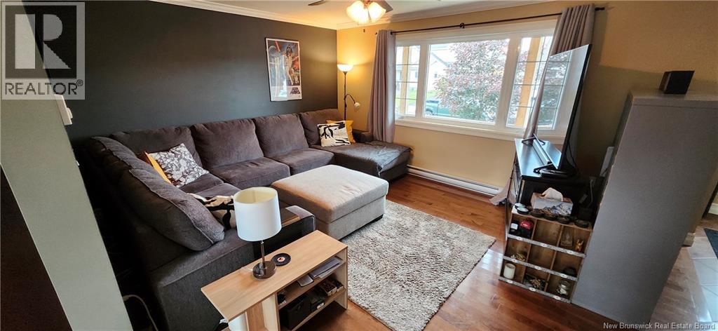 11 Carlson - Image 12