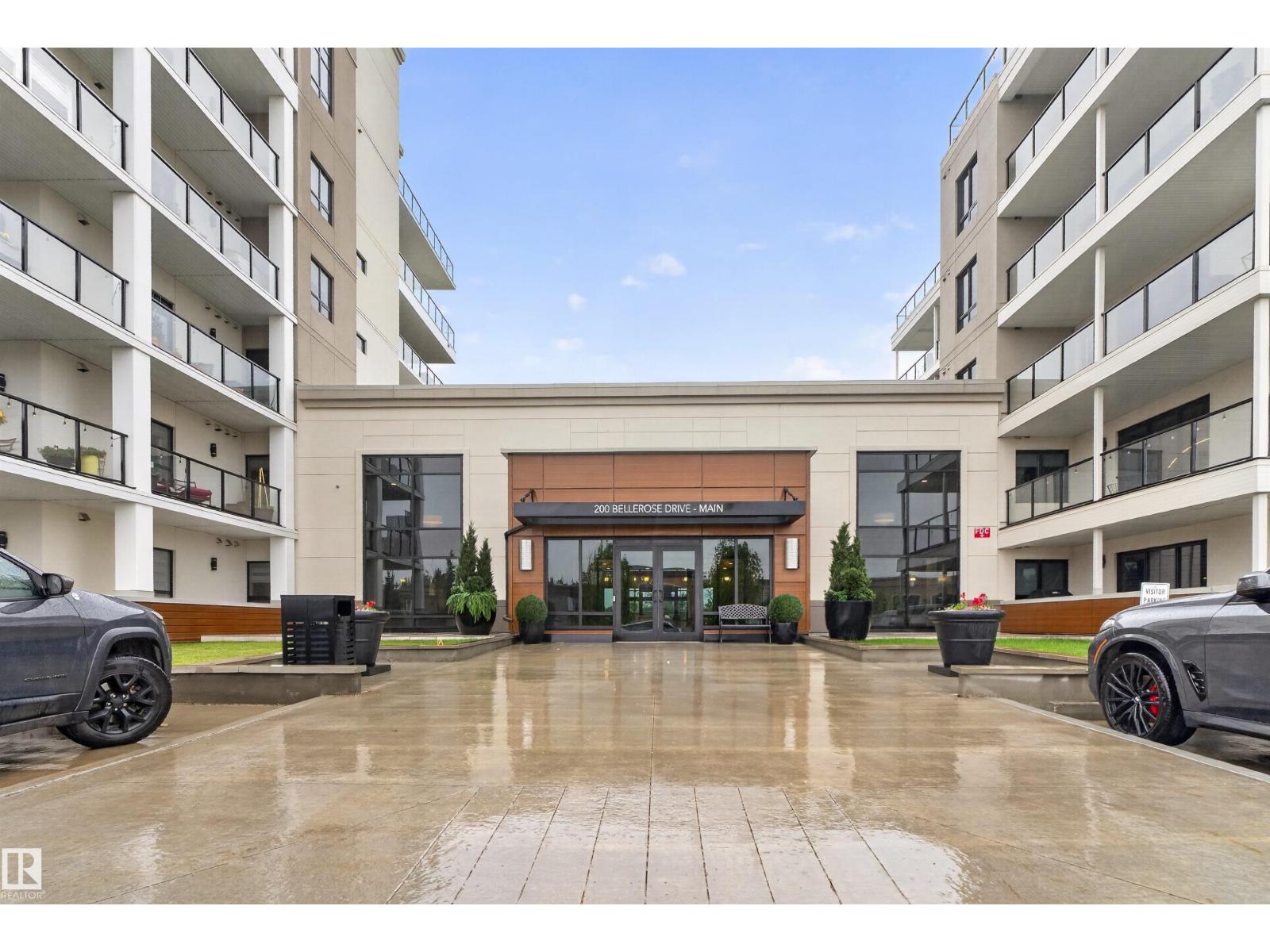 #514 200 BELLEROSE DR - 35